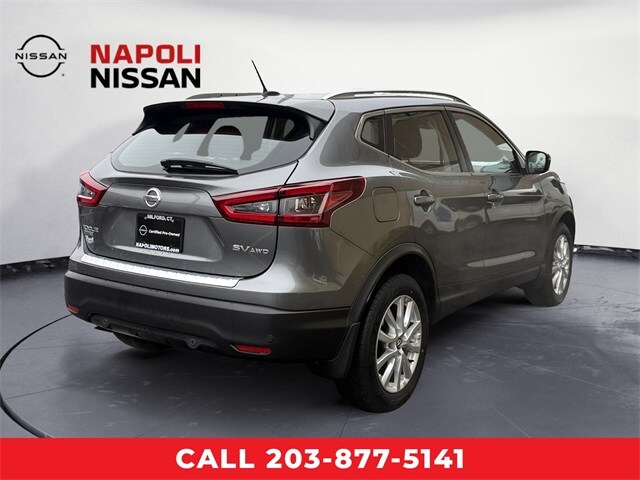 2021 Nissan Rogue Sport SV photo 2