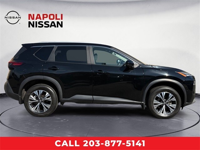 2023 Nissan Rogue SV photo 2