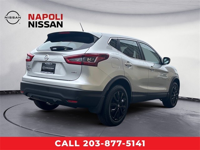 2021 Nissan Rogue Sport S photo 3
