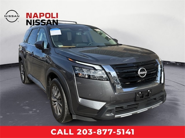 2023 Nissan Pathfinder SL