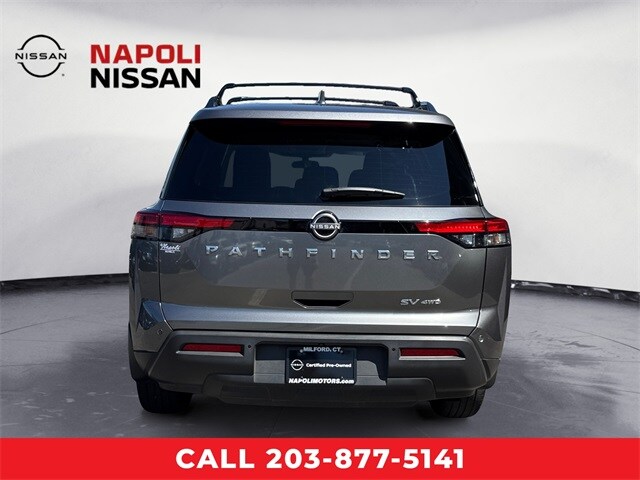 2024 Nissan Pathfinder SV photo 4