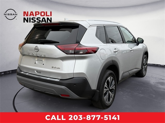 2023 Nissan Rogue SV photo 3