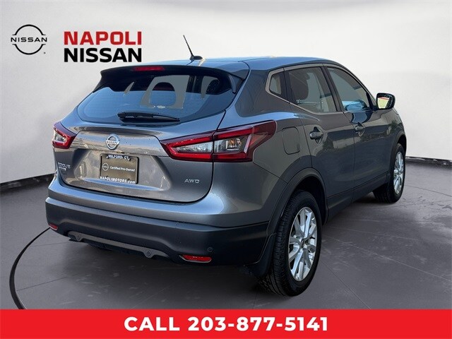 2022 Nissan Rogue Sport S photo 3