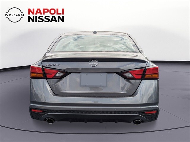 2025 Nissan Altima SV photo 3