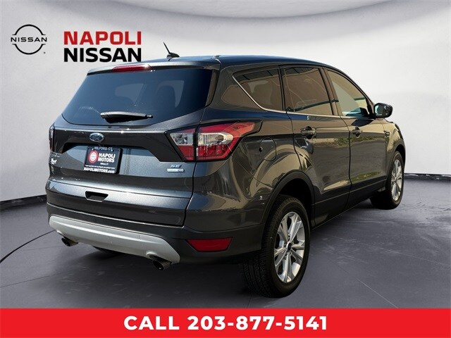 2017 Ford Escape SE photo 3
