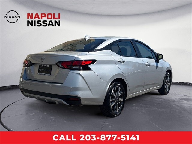 2025 Nissan Versa 1.6 SV photo 3