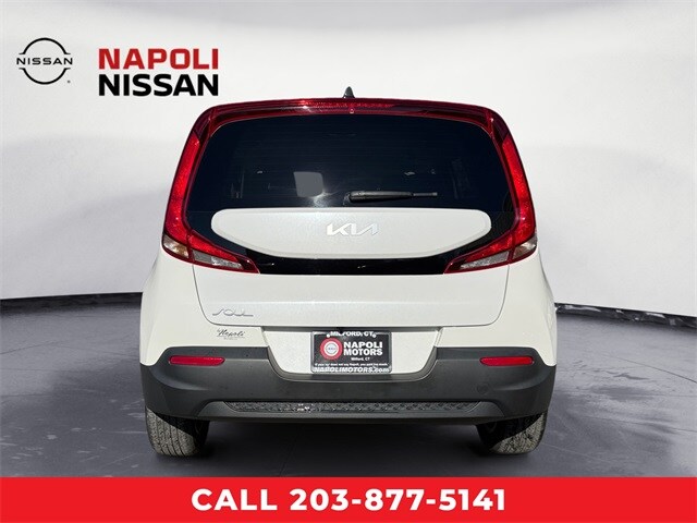 2022 Kia Soul LX photo 4