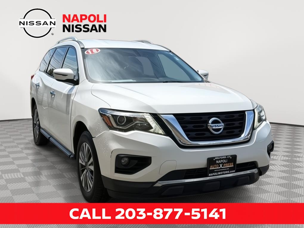 2018 Nissan Pathfinder SV 4WD's photo