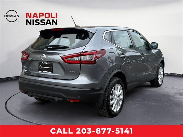 2022 Nissan Rogue Sport S photo 3