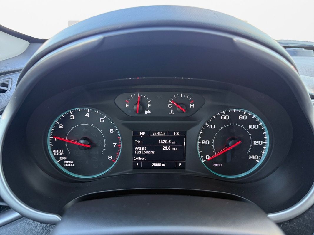 2024 Chevrolet Malibu 1LT - Photo 12