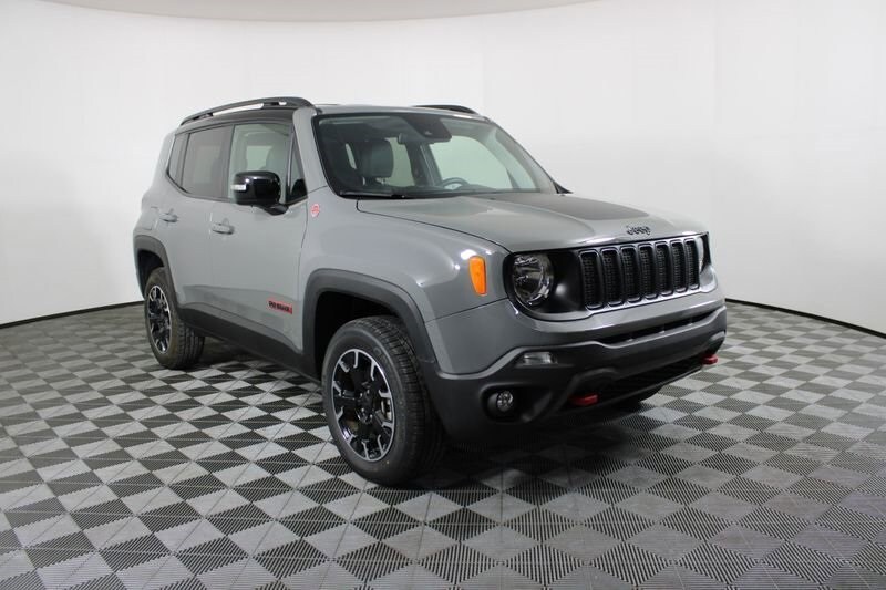 2023 Jeep Renegade Trailhawk photo 2
