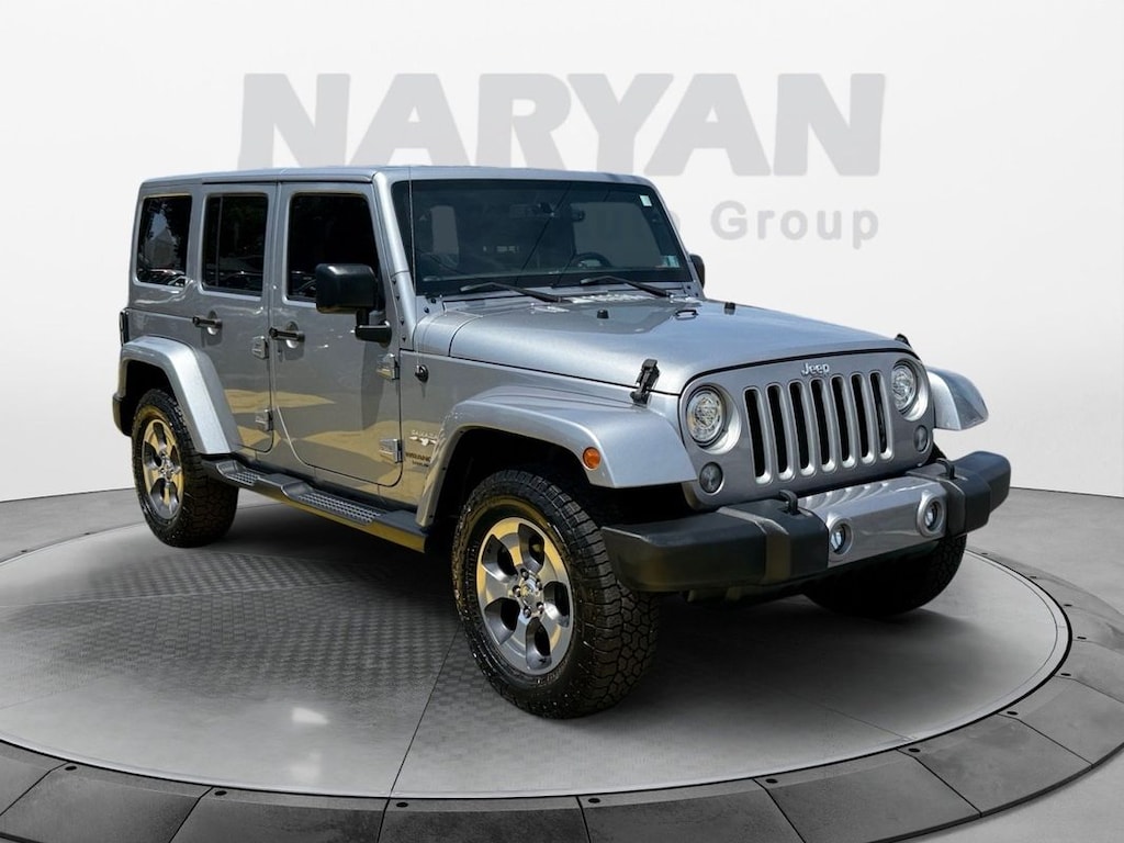 Used 2017 Jeep Wrangler Unlimited Sahara SUV