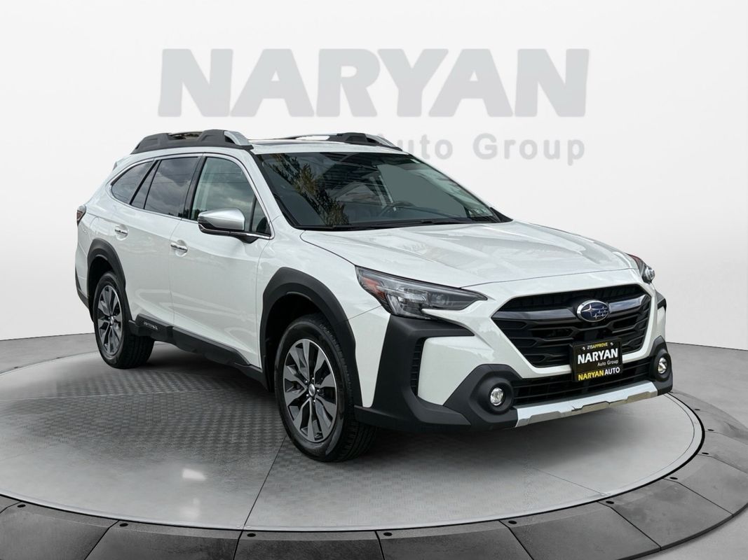 2024 Subaru Outback Touring's photo