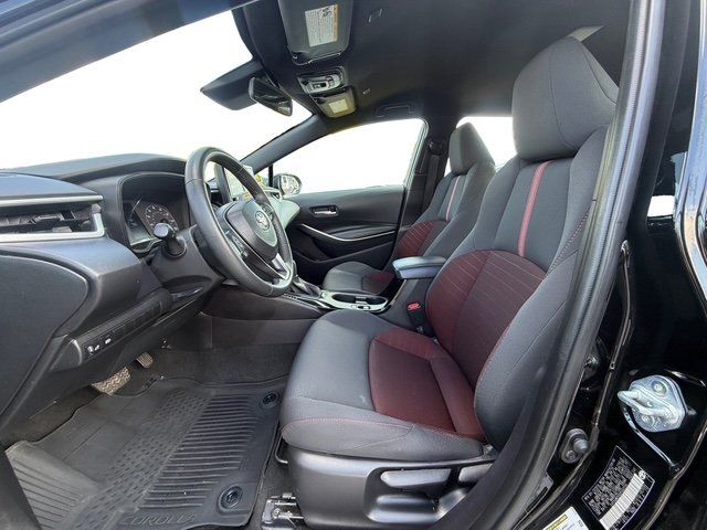 2025 Toyota Corolla SE - Photo 10