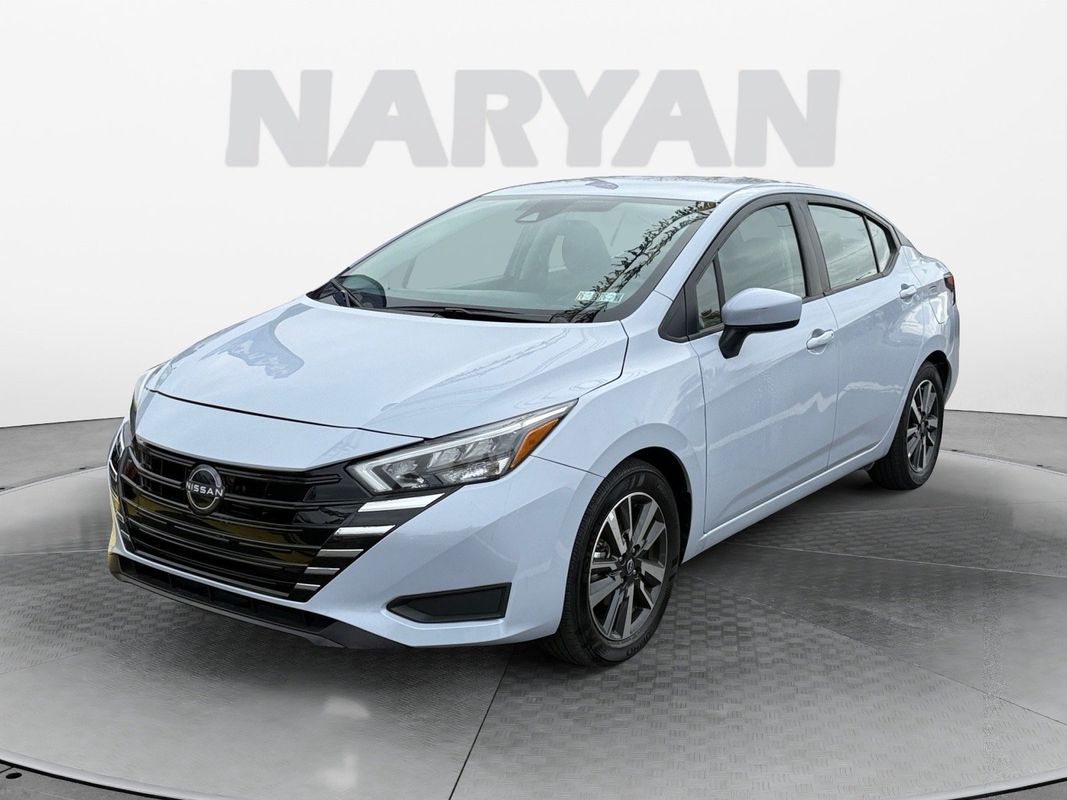 2025 Nissan Versa 1.6 SV photo 3