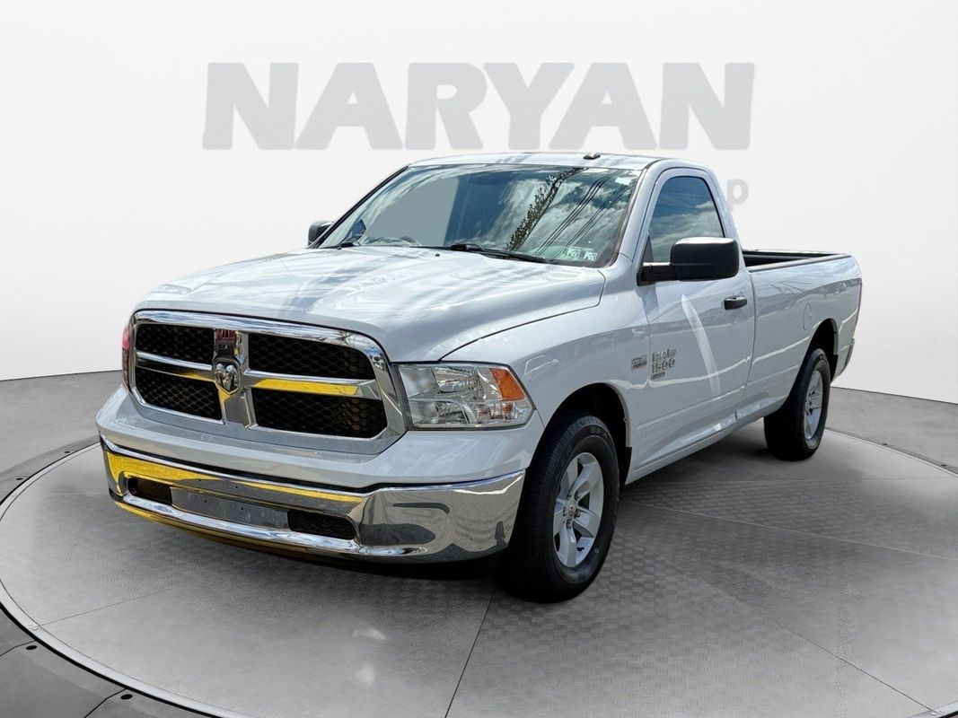 2019 Ram 1500 Classic Tradesman photo 3