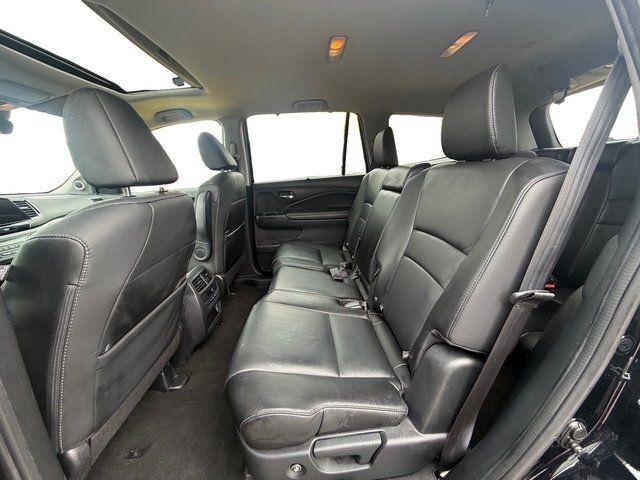 2022 Honda Pilot SE - Photo 19