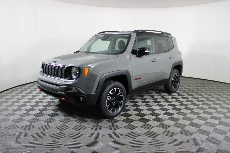 2023 Jeep Renegade Trailhawk photo 4