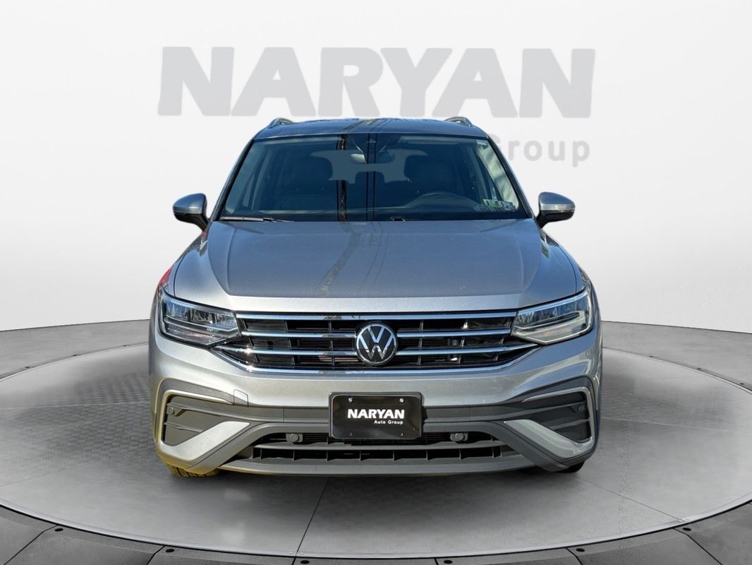 2024 Volkswagen Tiguan SE Wolfsburg Edition photo 2