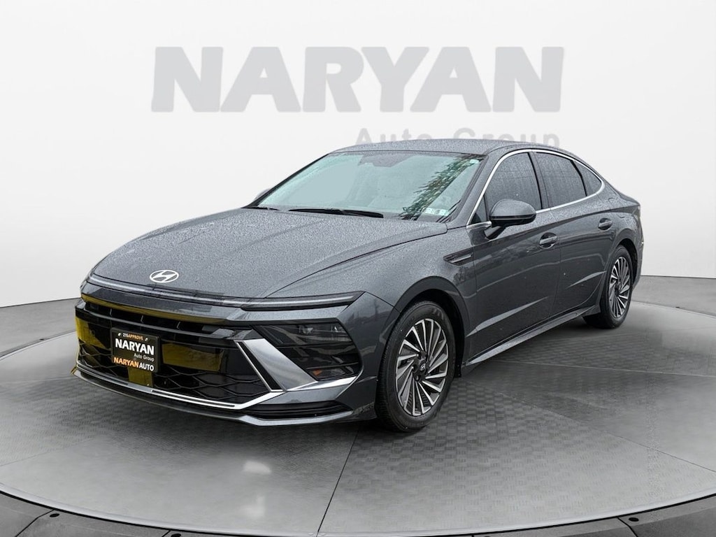 Used 2024 Hyundai Sonata Hybrid SEL Sedan