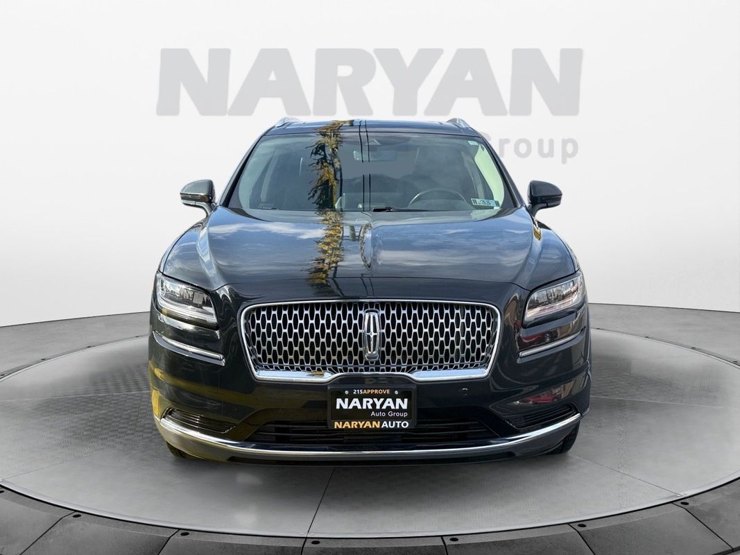 2022 Lincoln Nautilus Reserve photo 2