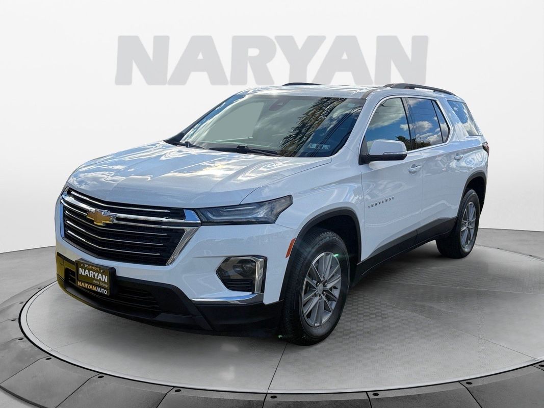 2023 Chevrolet Traverse Cloth photo 3