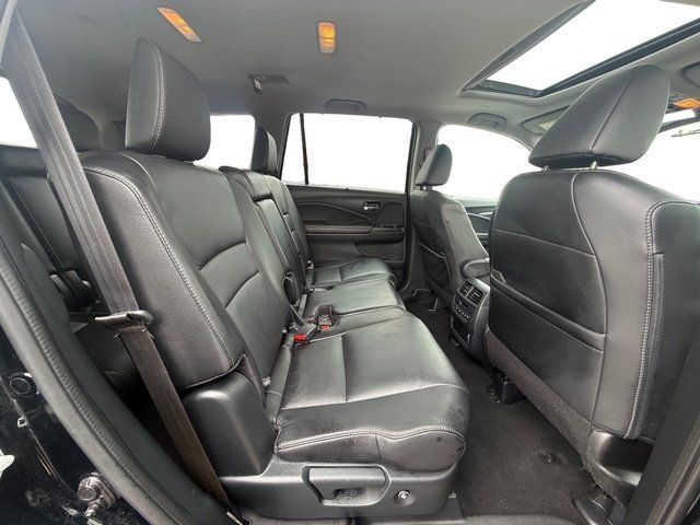 2022 Honda Pilot SE - Photo 20