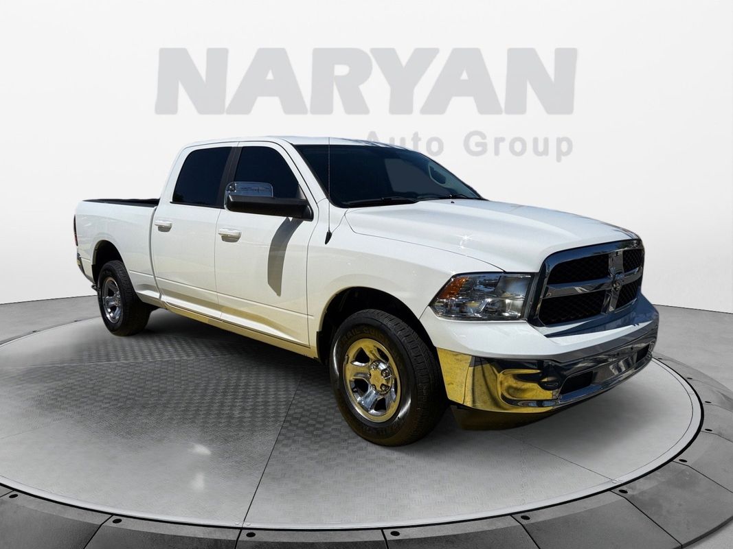 2020 RAM 1500 Classic SLT 4x4 Crew Cab 6'4's photo