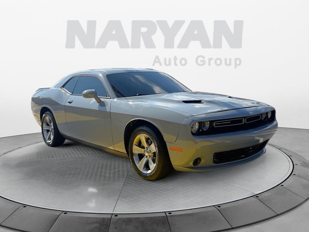 2021 Dodge Challenger SXT