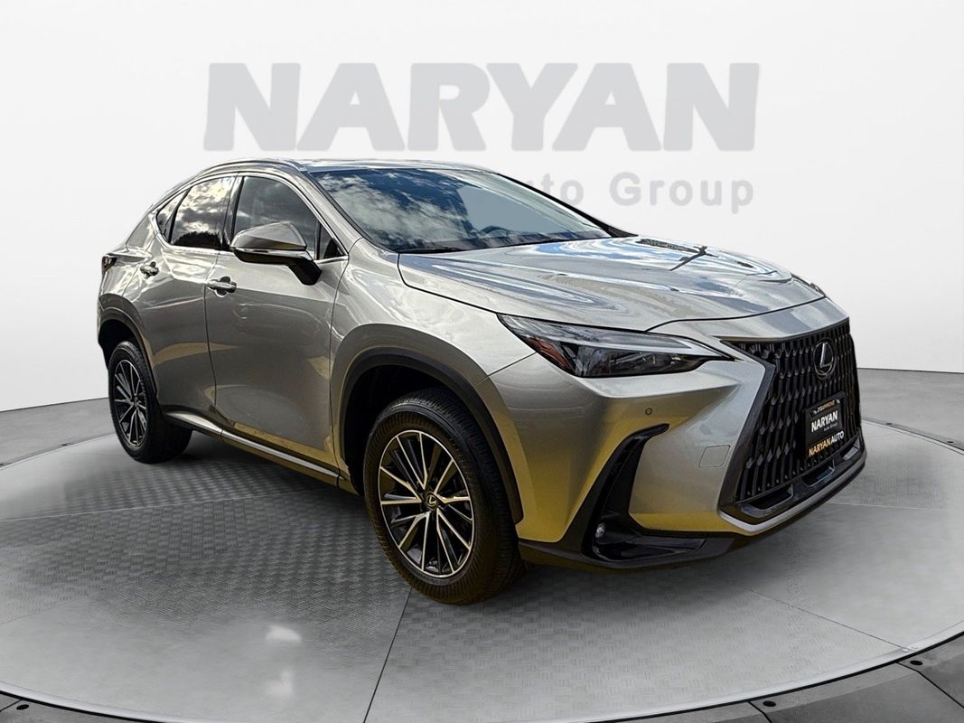 2022 Lexus NX 350's photo