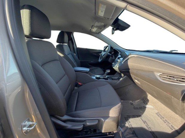 2024 Chevrolet Malibu 1LT - Photo 10