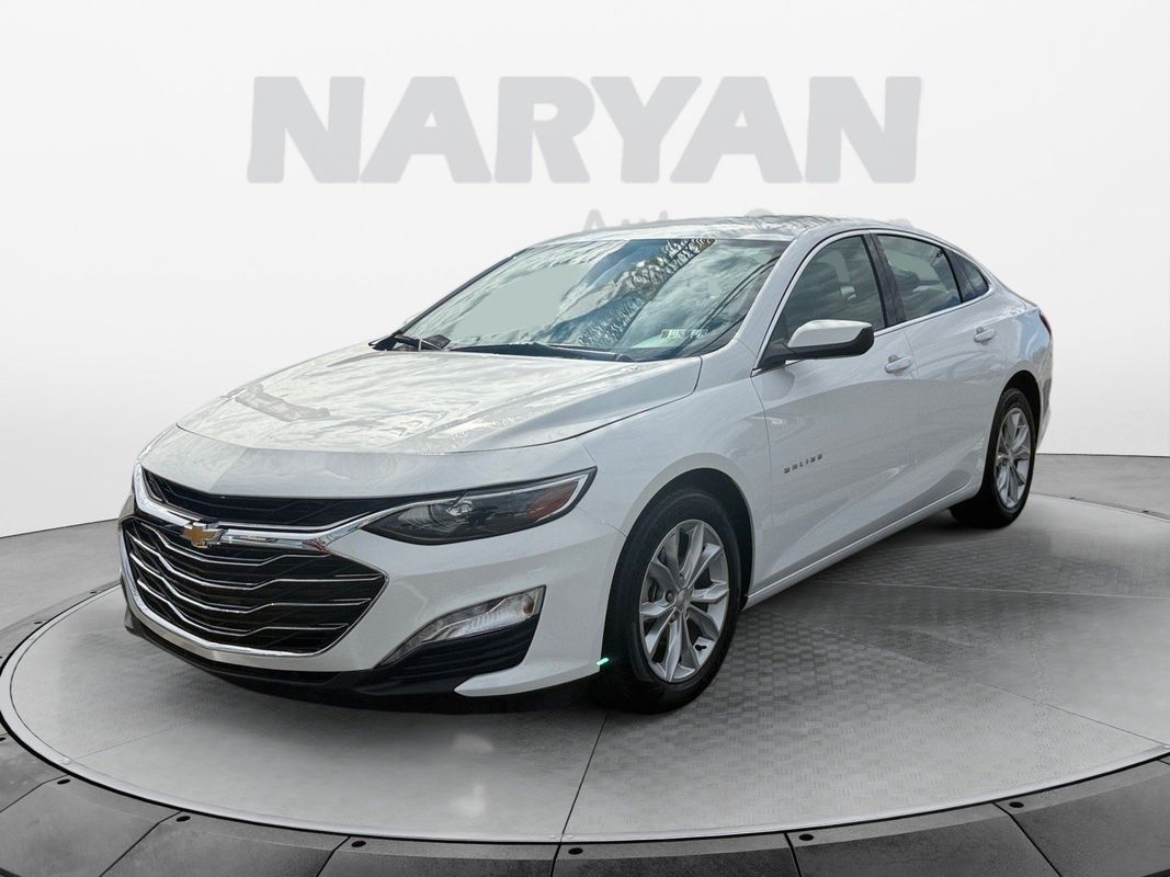 2024 Chevrolet Malibu 1LT photo 3
