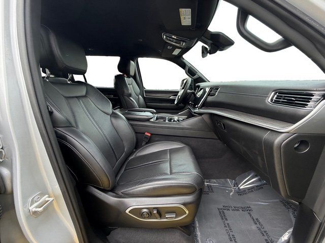 2024 Jeep Wagoneer Series II - Photo 13
