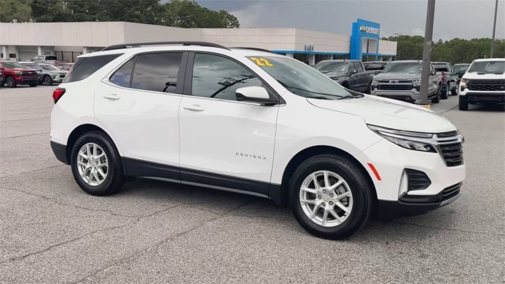 Used 2022 Chevrolet Equinox LT with VIN 3GNAXKEV0NL245933 for sale in Lawrenceville, GA