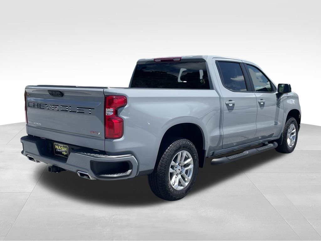 2024 Chevrolet Silverado 1500 RST photo 3