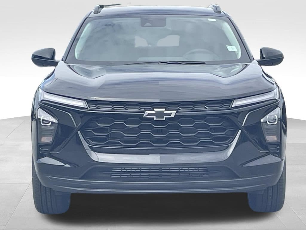2026 Chevrolet Trax LT - Photo 8