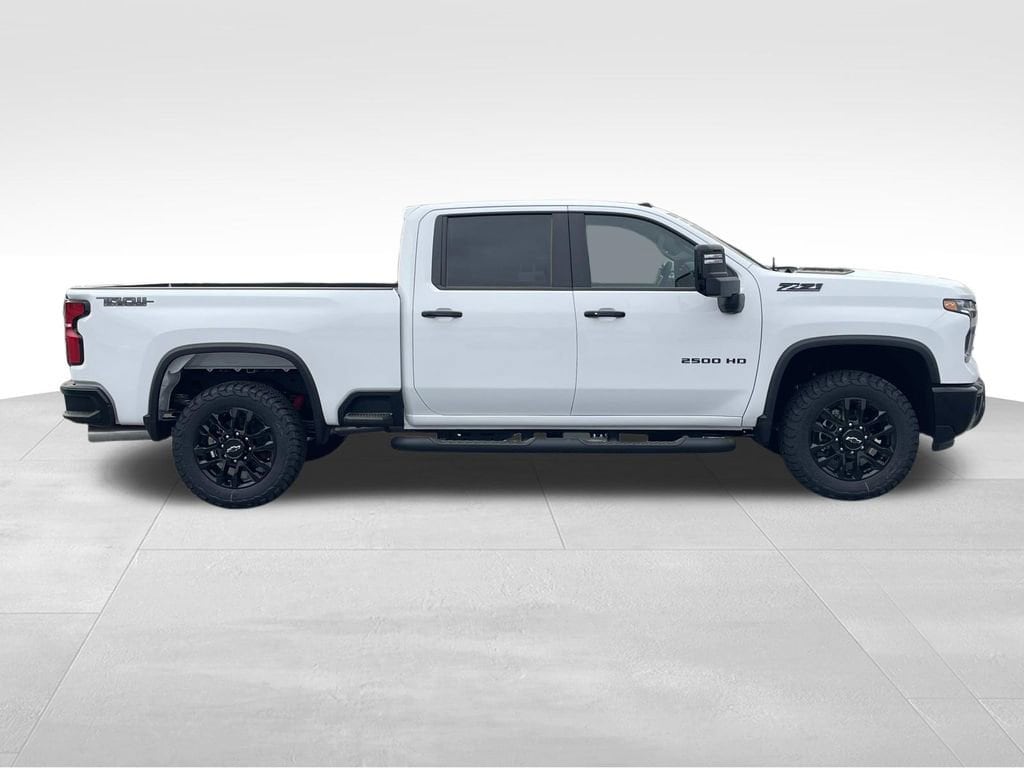 2026 Chevrolet Silverado 2500 HD LT - Photo 2