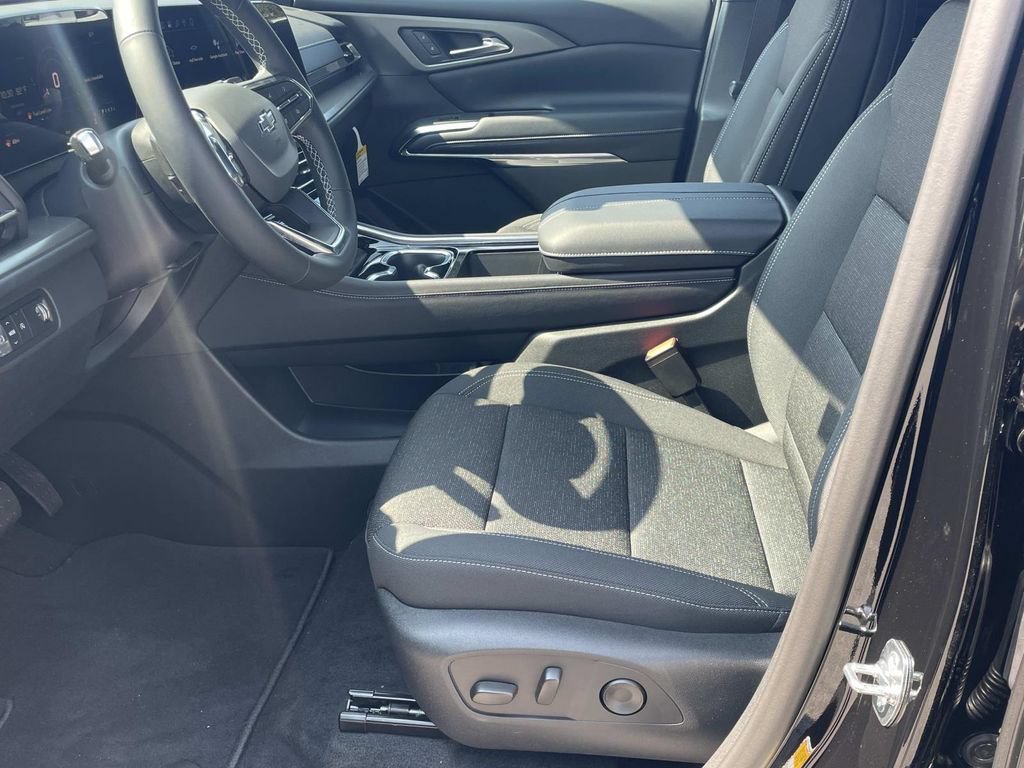 2026 Chevrolet Traverse LT - Photo 18