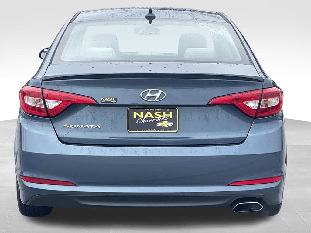 Used 2017 Hyundai Sonata SE Sedan