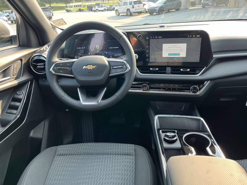 2027 Chevrolet Equinox LT - Photo 11