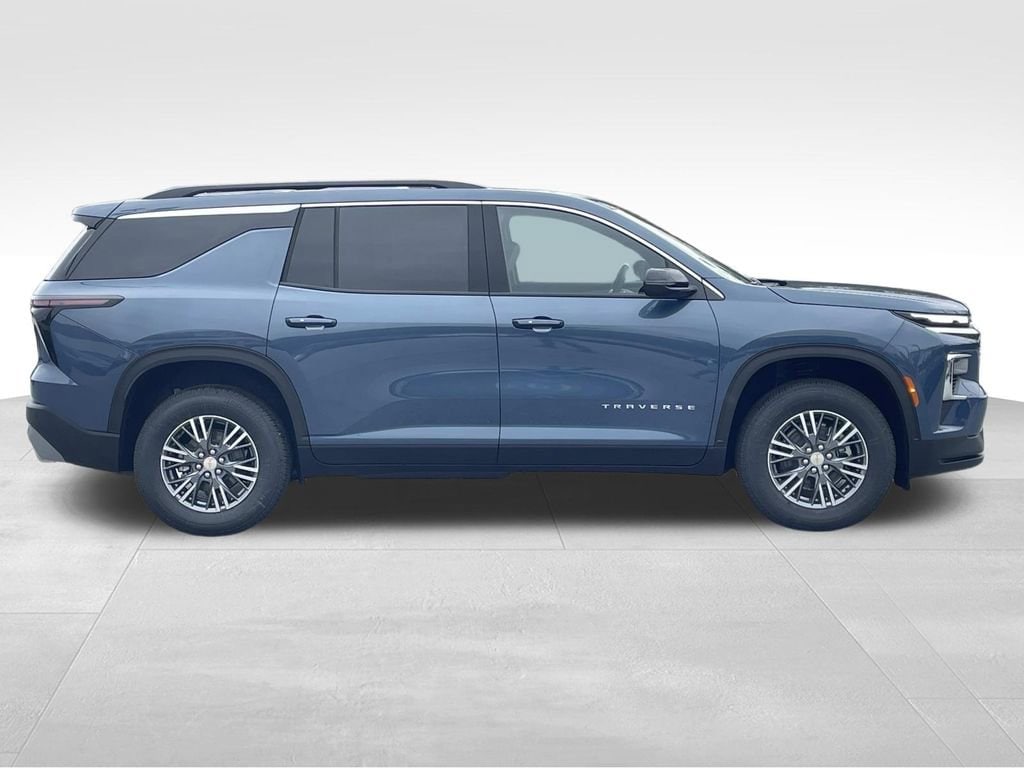 New 2026 Chevrolet Traverse LT SUV