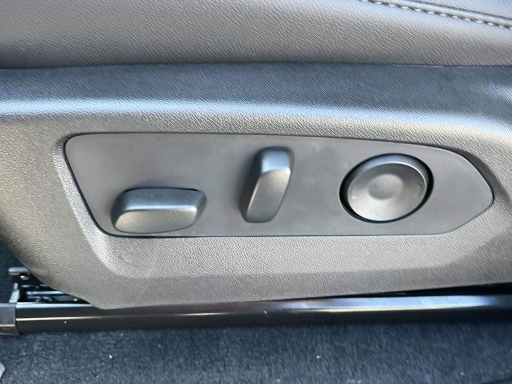 2026 Chevrolet Colorado Trail Boss - Photo 18