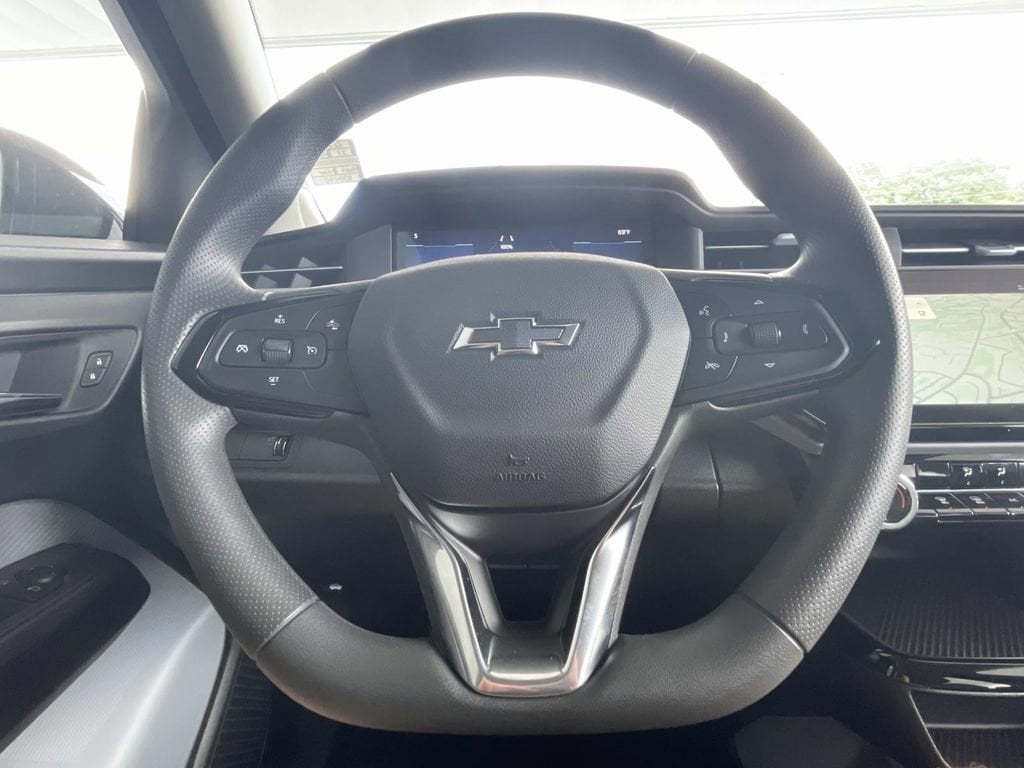 2027 Chevrolet Bolt LT - Photo 24