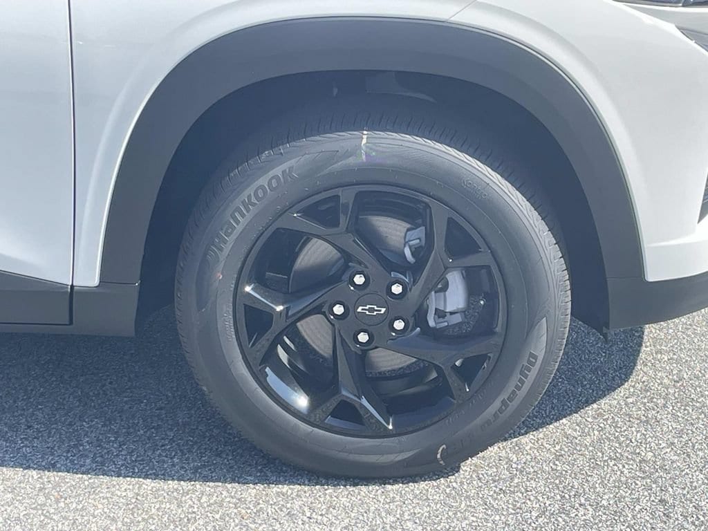 2026 Chevrolet Trax LT - Photo 10