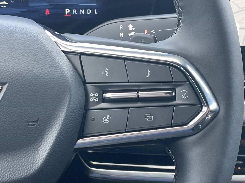 2027 Chevrolet Equinox LT - Photo 28