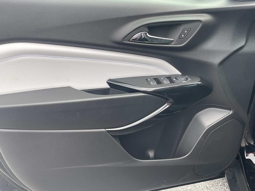 2026 Chevrolet Trax LT - Photo 13
