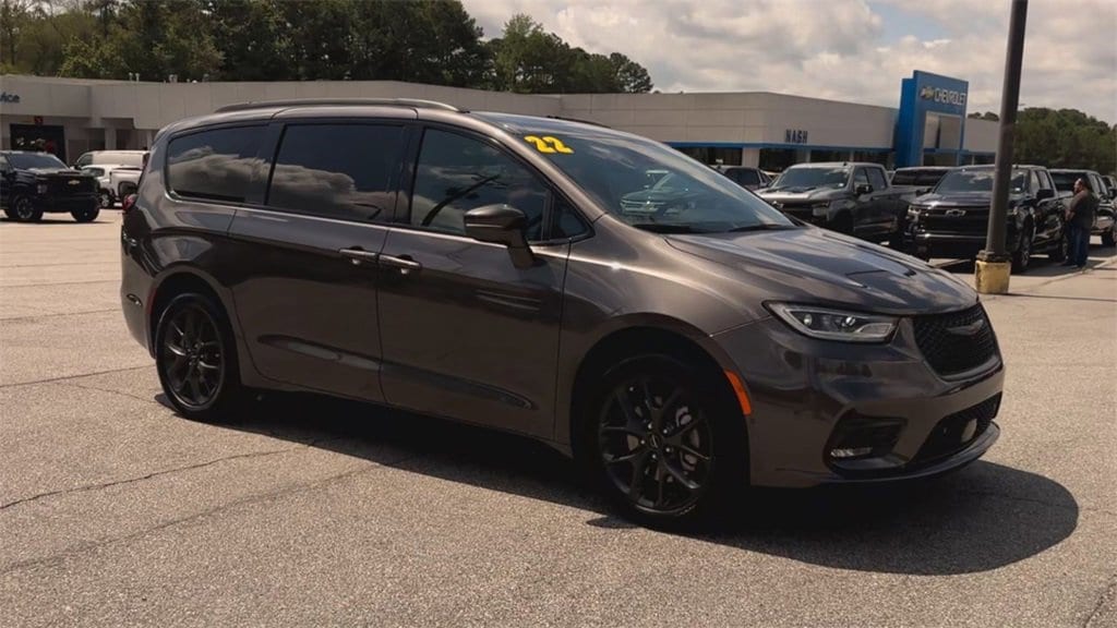 Used 2022 Chrysler Pacifica Limited with VIN 2C4RC3GG0NR228256 for sale in Lawrenceville, GA