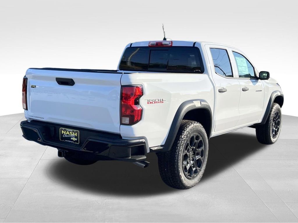 2026 Chevrolet Colorado Trail Boss photo 3