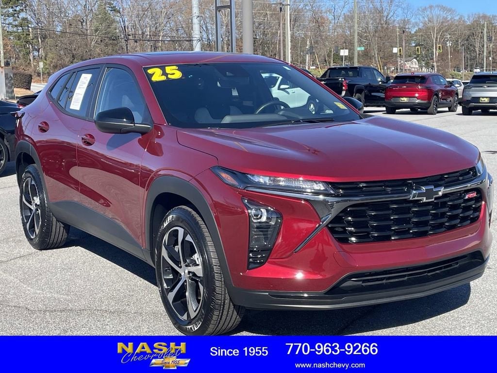 2025 Chevrolet Trax RS's photo