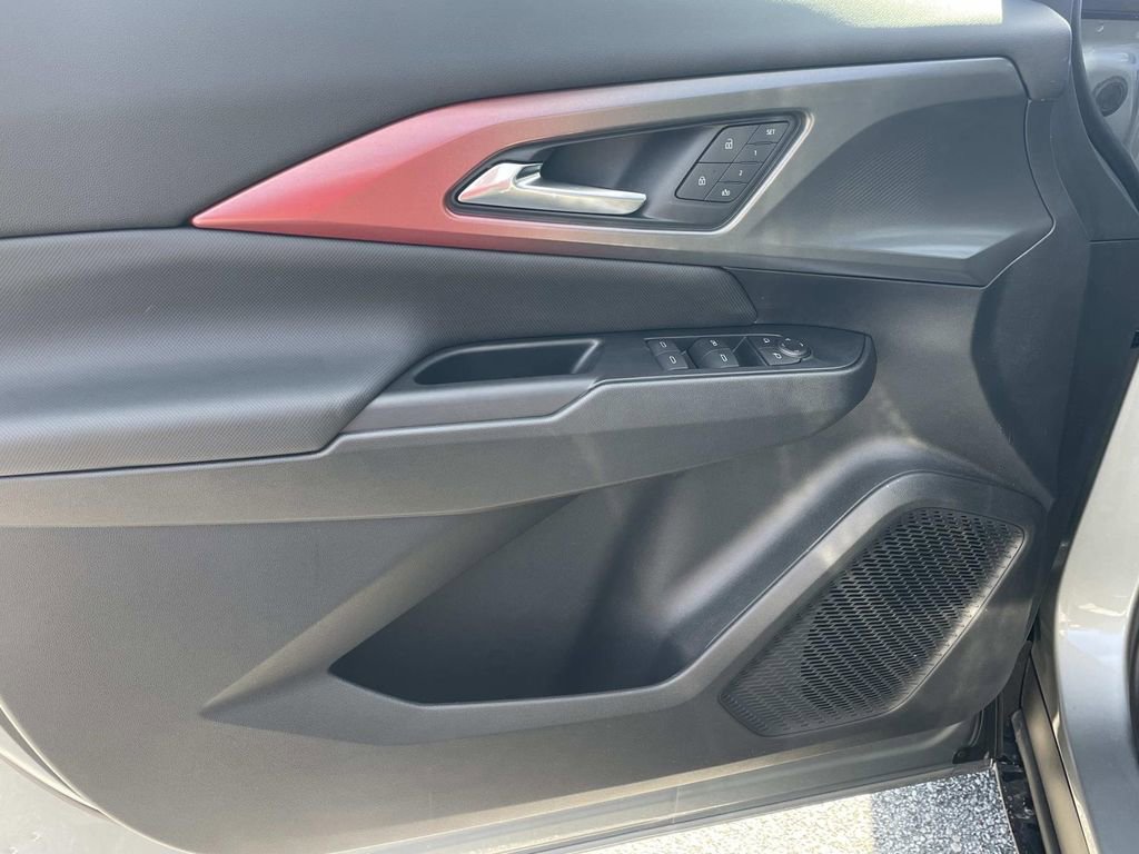 2026 Chevrolet Equinox EV RS - Photo 14